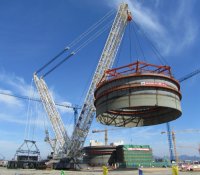 中核五公司海陽核電1#核島CV筒體二環吊裝成功